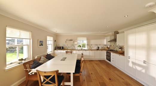 Elie Cottage dining and kitchen